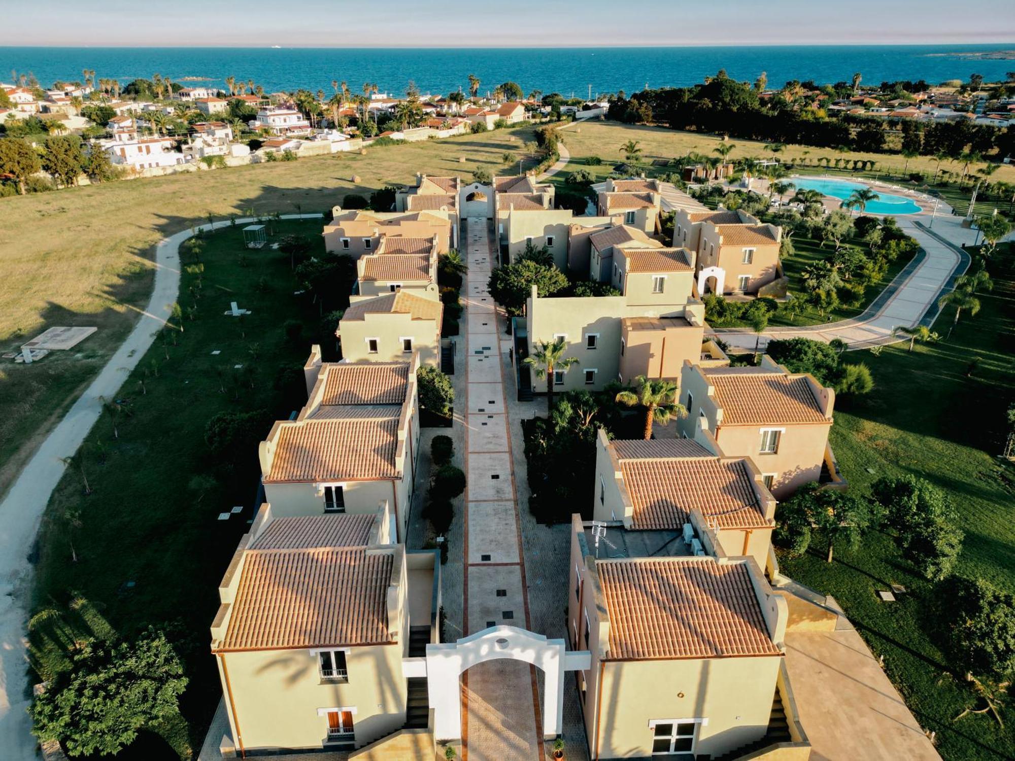 Residence Archimede Fanusa Zewnętrze zdjęcie